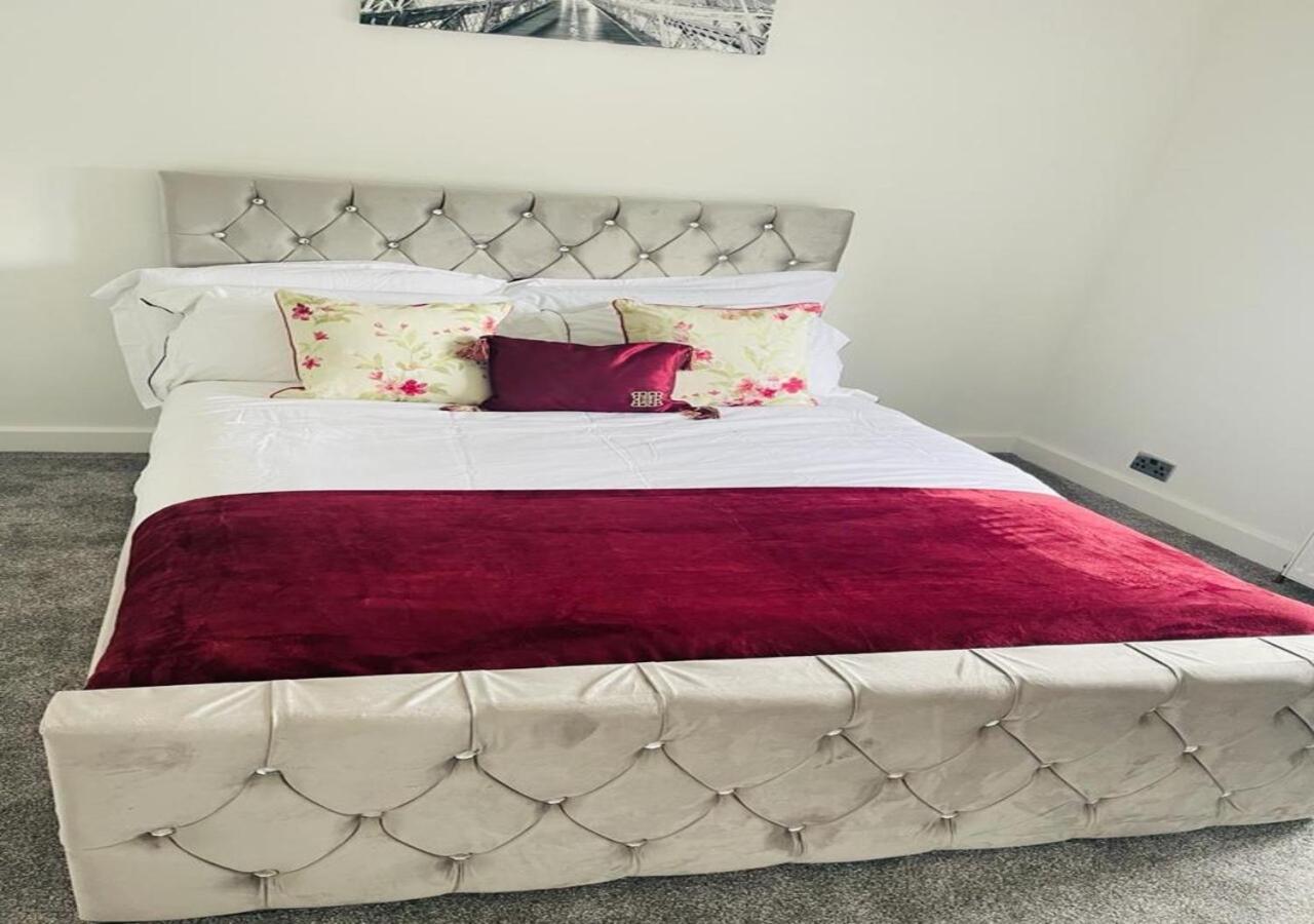 Luxury New Home Swanscombe Экстерьер фото