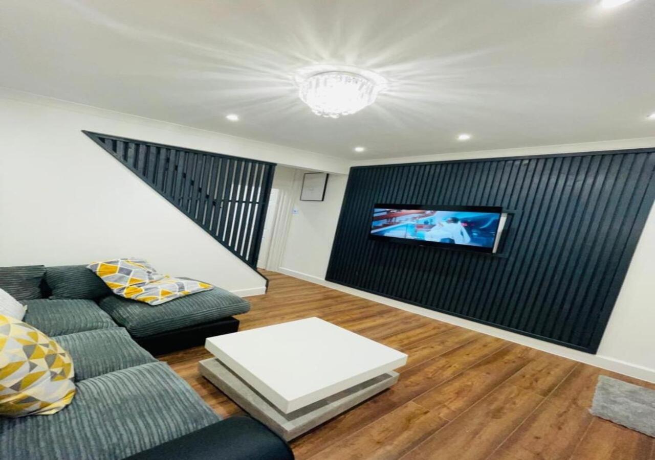 Luxury New Home Swanscombe Экстерьер фото